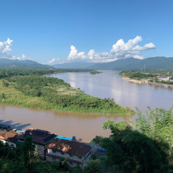 Chiang Rai - Triángulo de Oro - Frontera Birmana de Mae Sai - Aldea de las mujeres  jirafas
