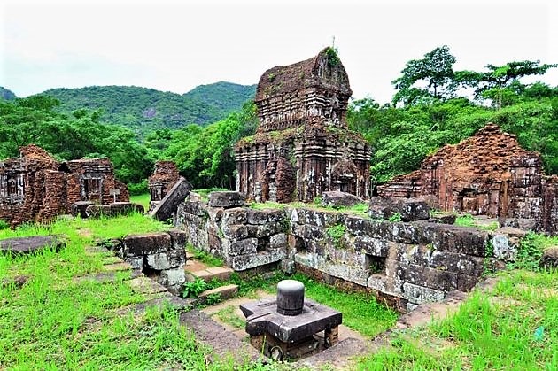 vacaciones en sudeste asiatico por un mes my son da nang vietnam