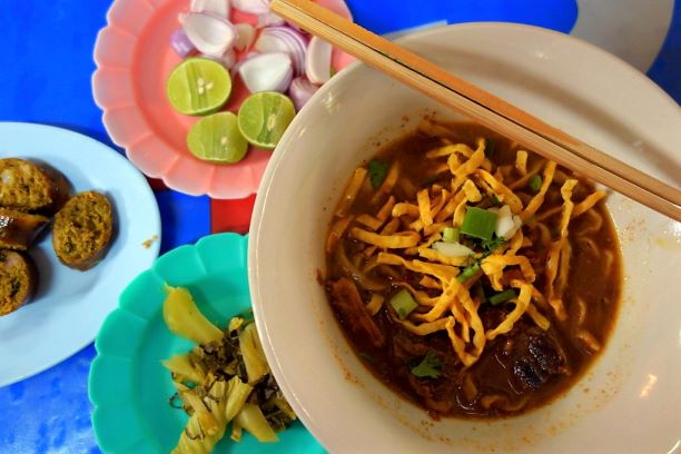 khao soi chiang rai tailandia