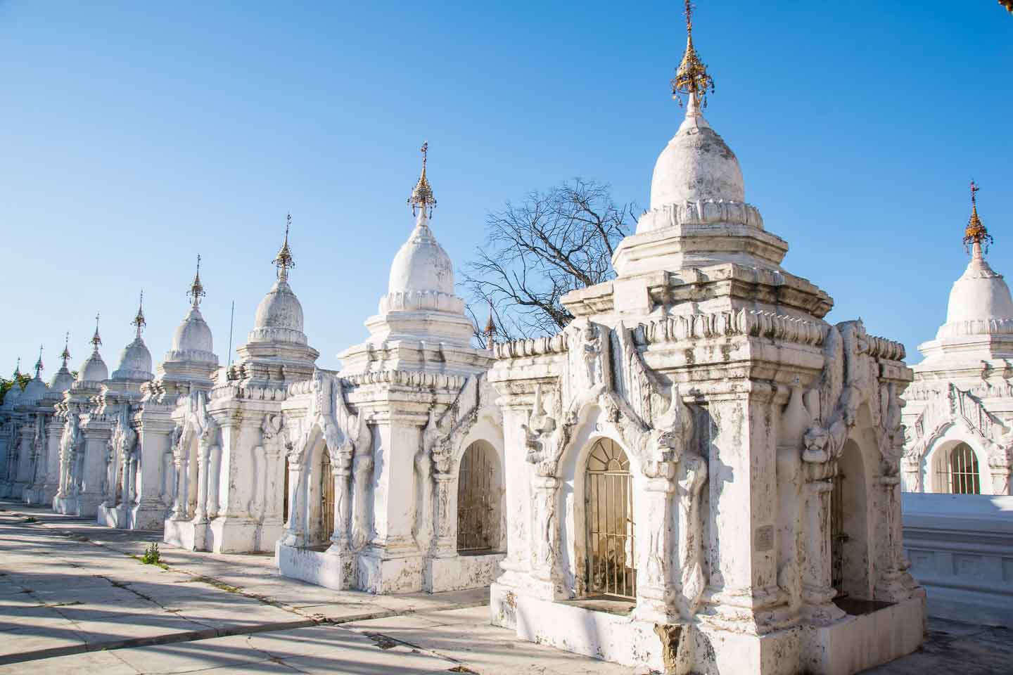 kuthodaw pagoda mandalay birmania