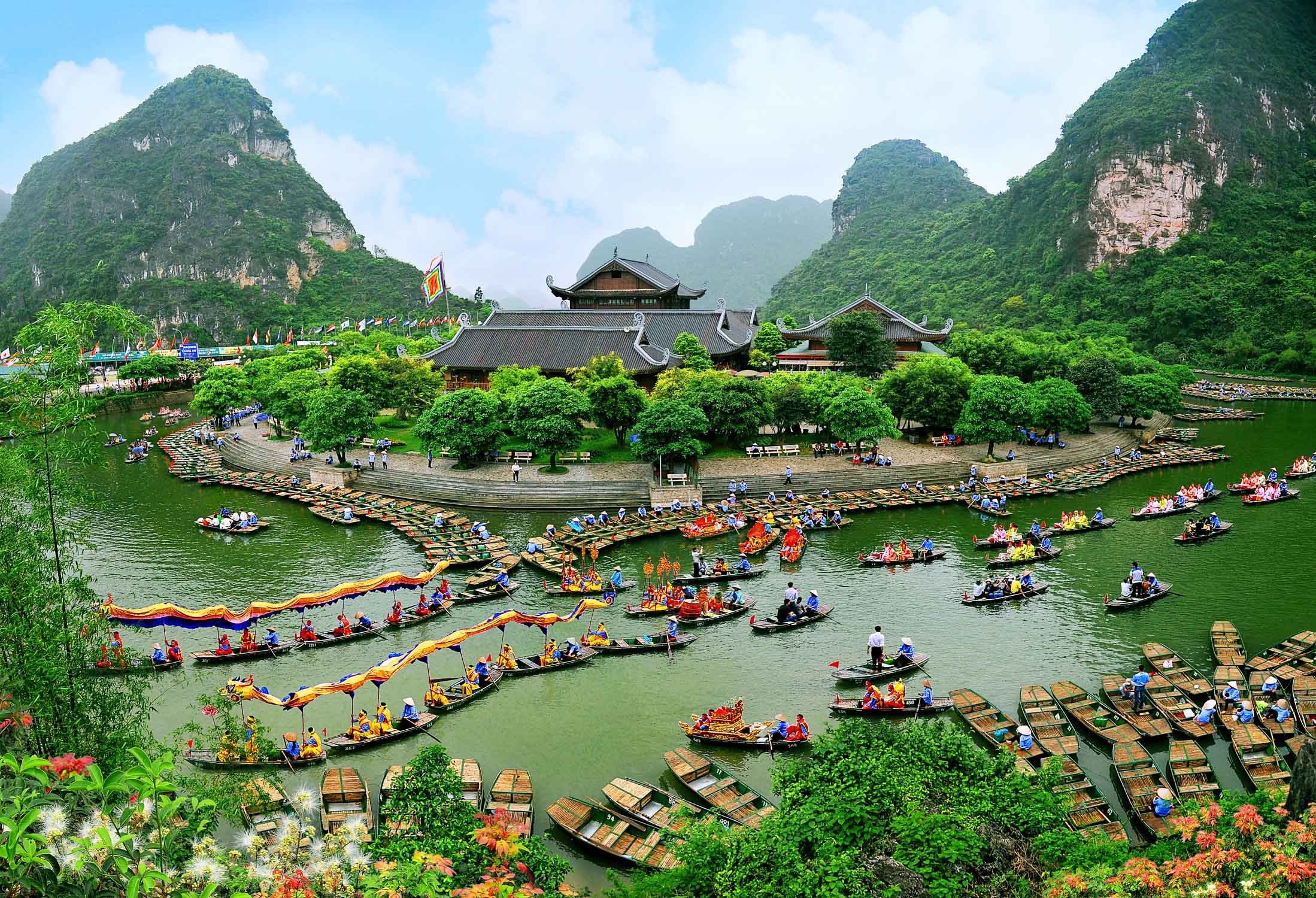 pagoda bai dinh ninh binh vietnam