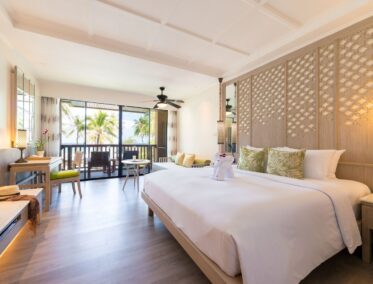 Katathani Phuket Beach Resort